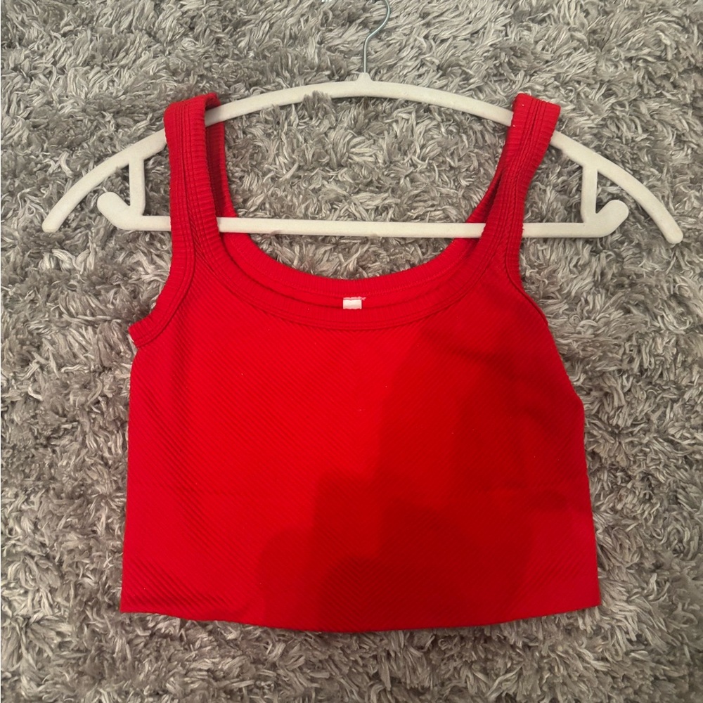 Red nikibiki top